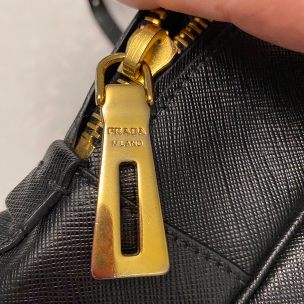 Prada Shoulder Bag PRICE DROP! - Picture 11 of 16